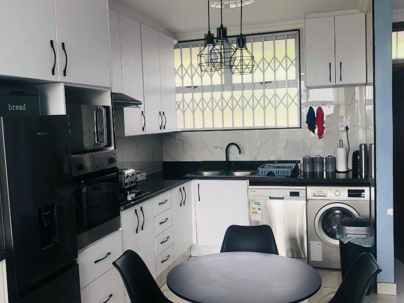 Fully Furnished Apartment to Let in Ballito - Photo 6