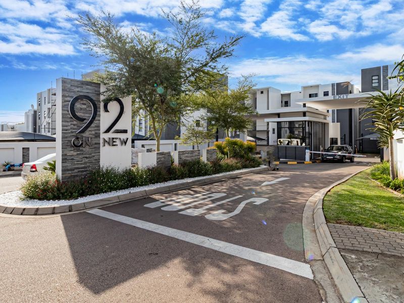 Modern 3 Bedroom Apartment for Sale in 92 on New, Carlswald | R1 800 000 - Photo 1