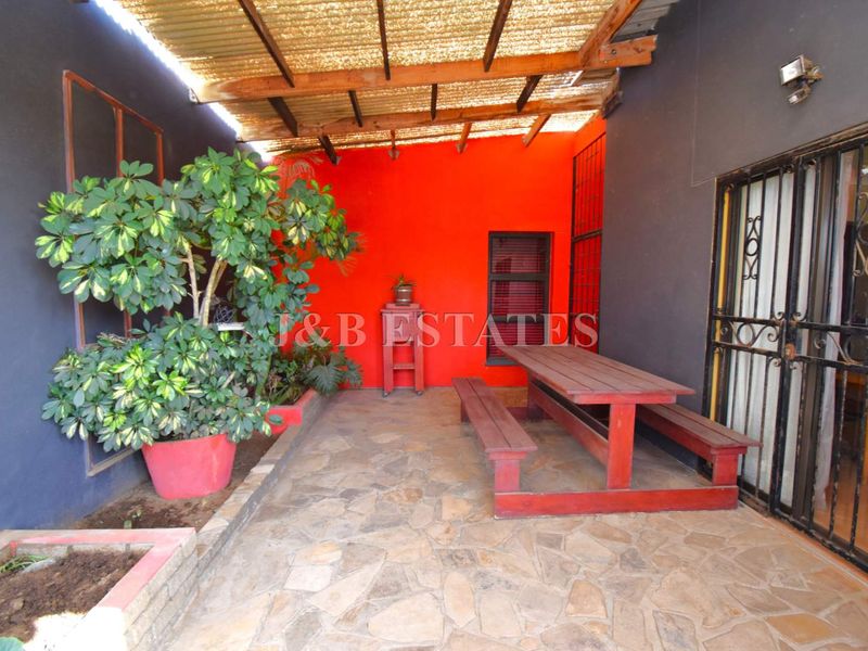 Spacious 3-Bedroom Family Home - Photo 4