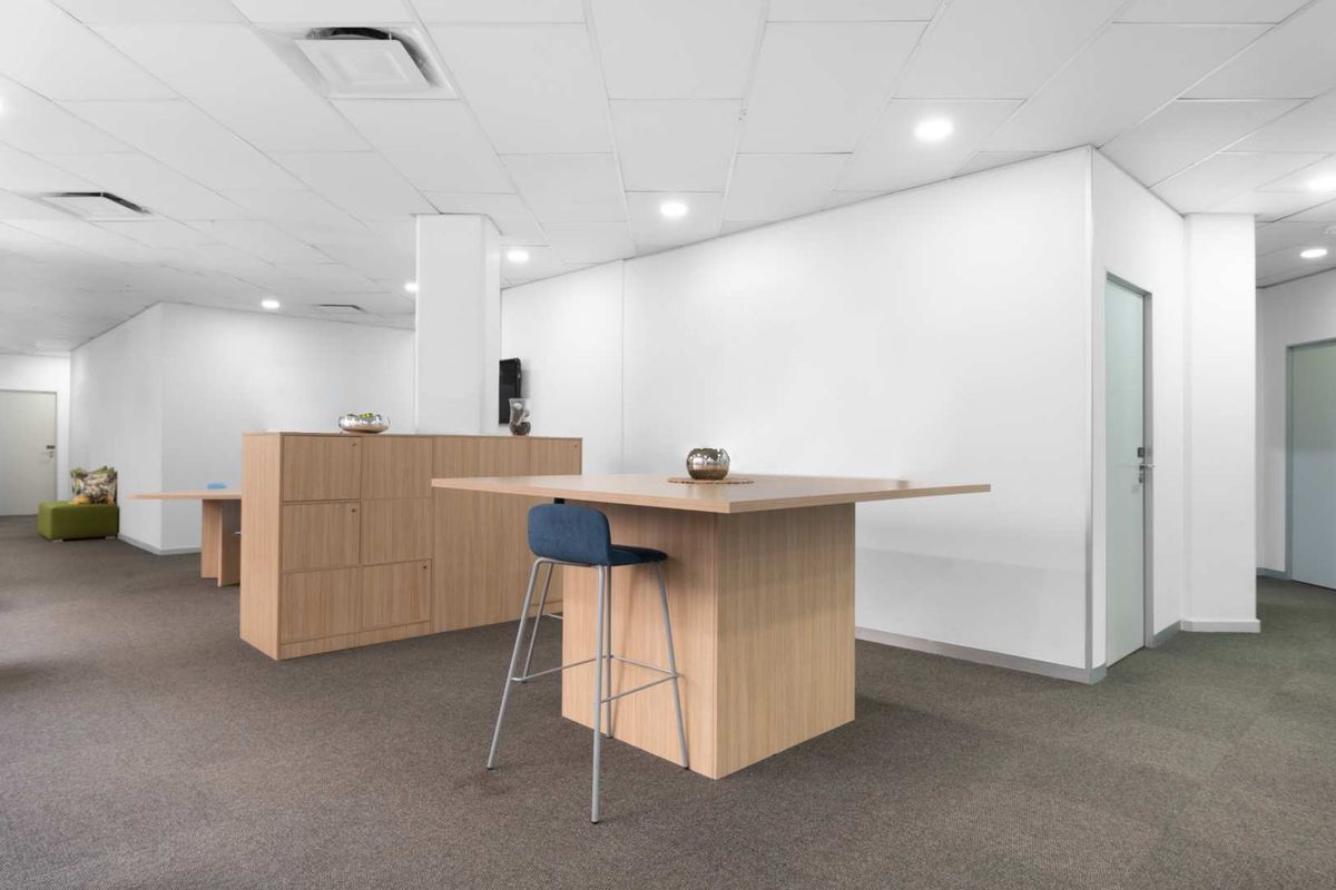 Private office space for 1 person in Regus Lakeview Terraces - Photo 4