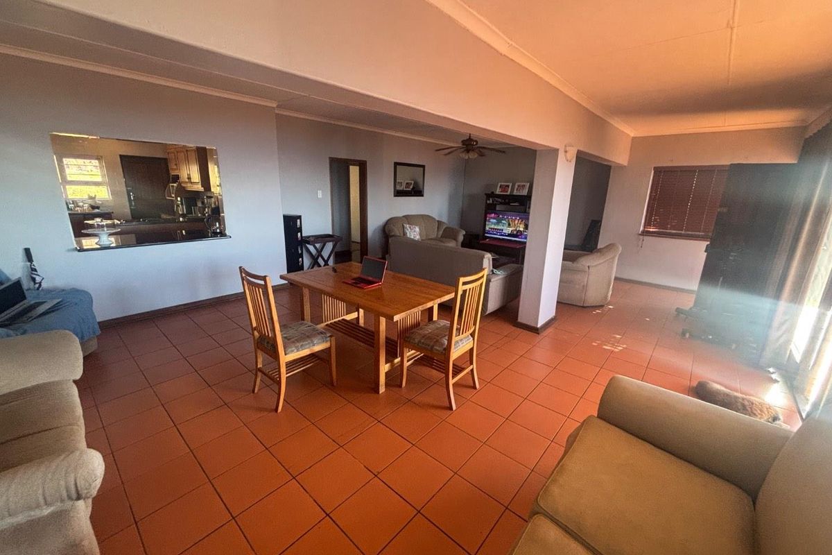 Brighton Beach Family Home with Ocean Views | Flatlet | Exceptional Entertainment Spaces - Photo 5