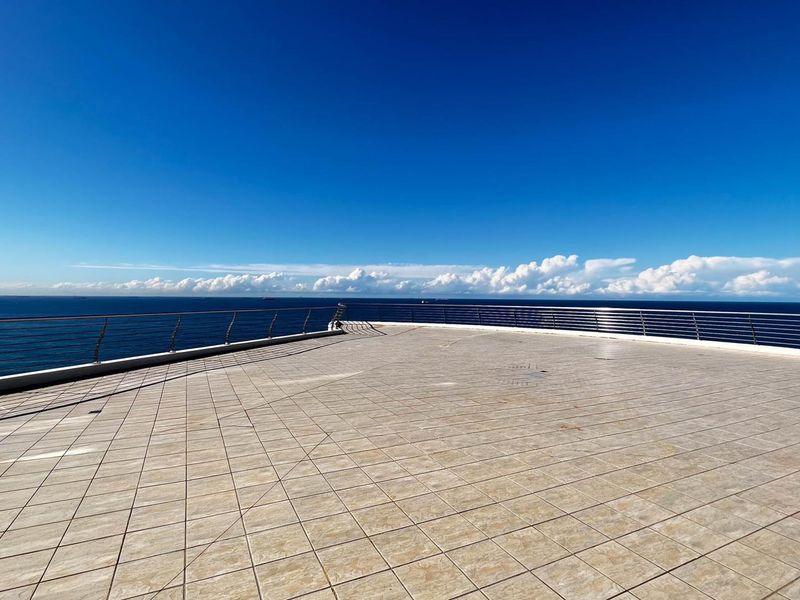 3 BEDROOM | 3.5 BATHROOM APARTMENT -UNFURNISHED - Photo 2