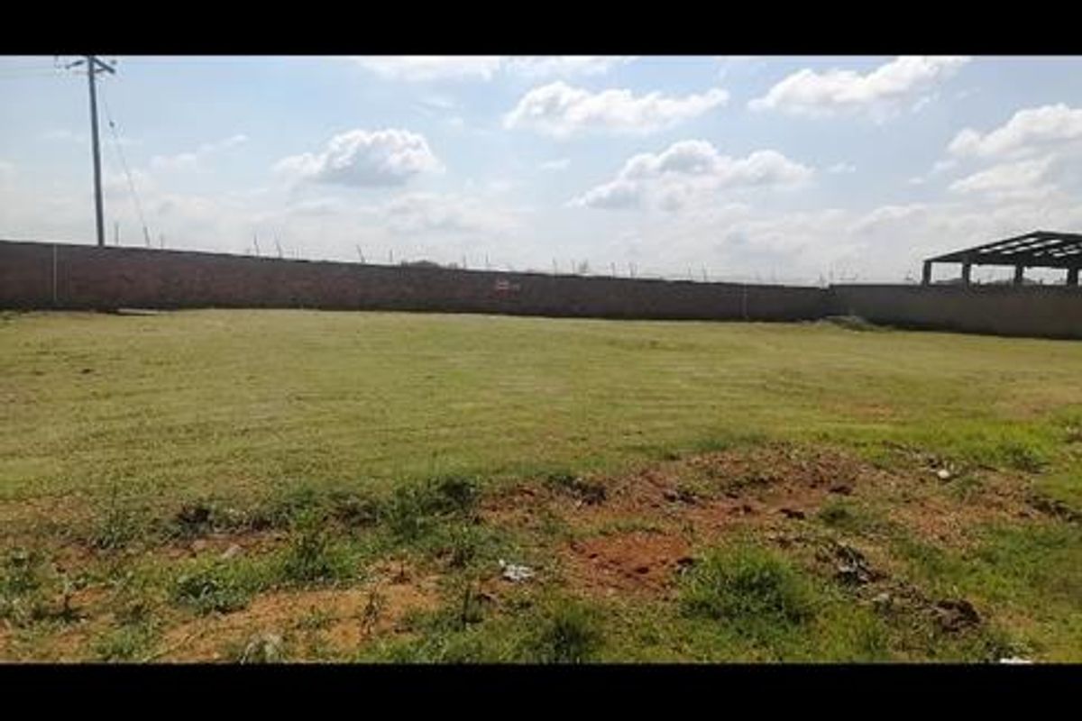 VACANT LAND FOR SALE IN WESTRIDGE ESTATE - Photo 2