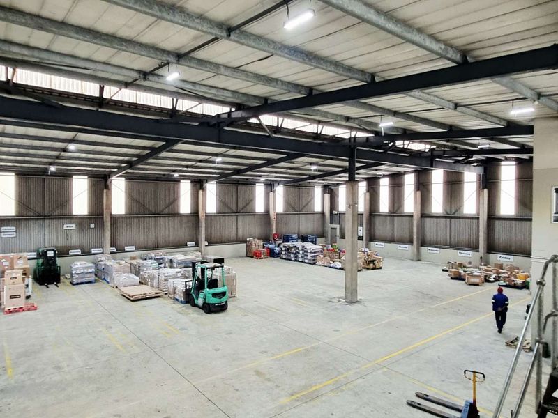 1,873m2 warehouse with dock-level access, yard, and N2 visibility | Available Aug 2025 in Durban North’s logistics zone - Photo 9