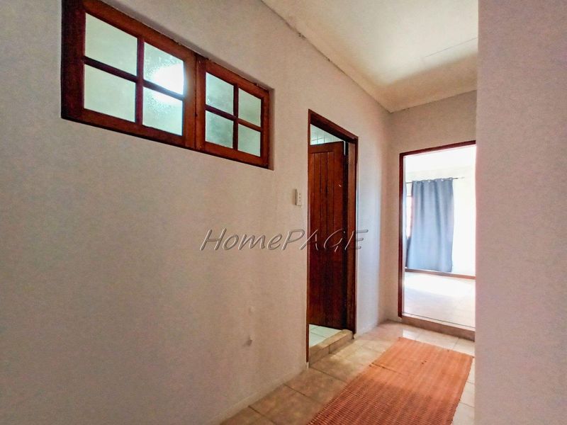 Ext 9, Swakopmund:  4 Bedr Home with 2 Bedr Flat is for Sale - Photo 8