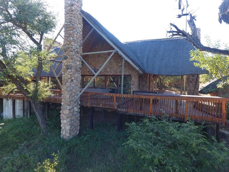 Fantastic river property, located on the banks of the Olifants River. - Photo 2