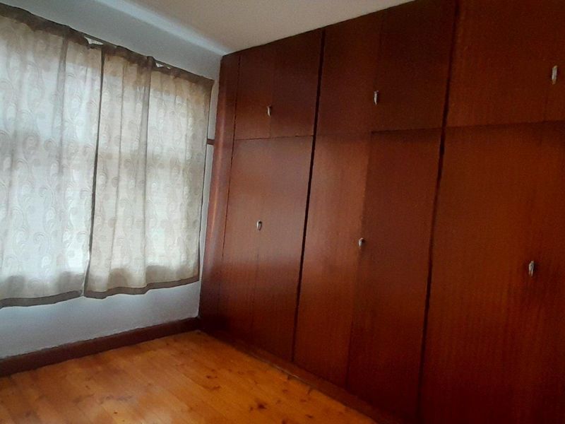 Prime Location 2.5 Bed Apartment – Near Shops & DUT - Photo 2