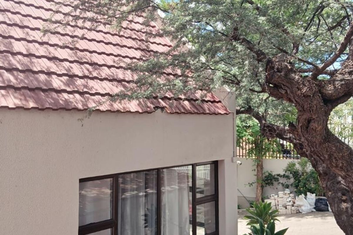 Don't overlook this Tuscan-look Property with Business Potential in Ludwigsdorf. - Photo 2