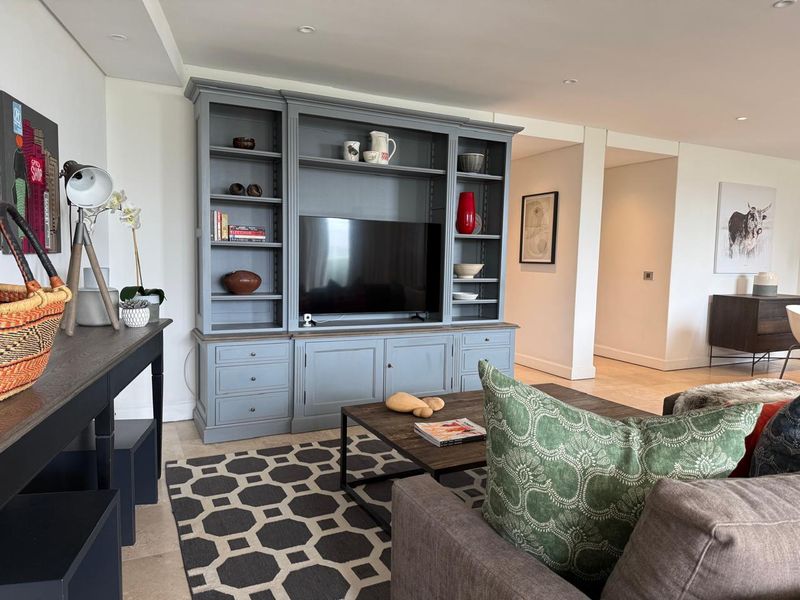 Luxury Garden Apartment in Exclusive Bantry Bay Estate - Photo 7
