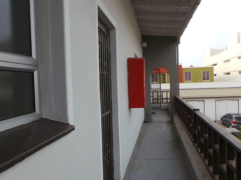 Apartment close to amenities perfect for the beginner. - Photo 5