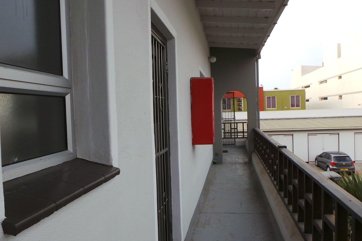 Apartment close to amenities perfect for the beginner. - Photo 5