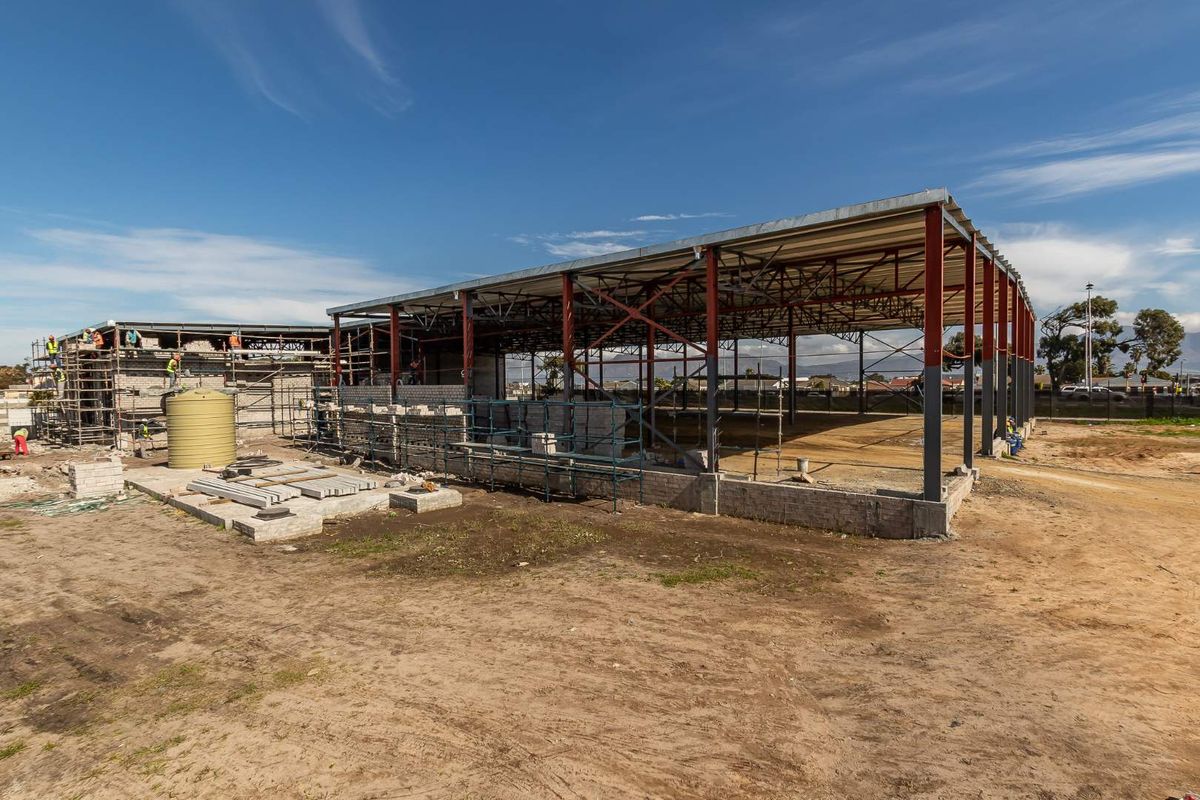 Prime Retail Space to Let - Photo 4