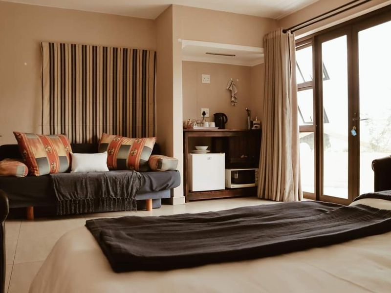 MODERN GUESTHOUSE FOR SALE IN SUIDERHOF - Photo 8