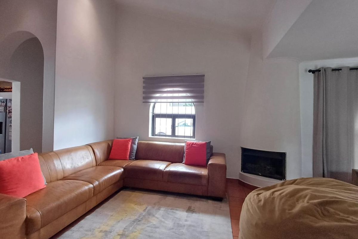 Stunning 3 Bedroom home in North Riding - Photo 5