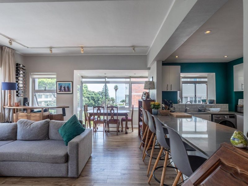 Easy Coastal Living in the Heart of Sea Point - Photo 3