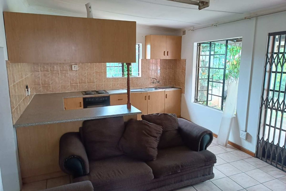 🌿 Charming 1-Bedroom Garden Cottage to Rent in Pelham South – Secure & Peaceful Living 🌿 - Photo 4