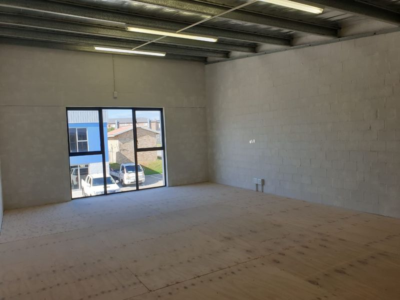 Secure unit within commercial business park! - Photo 3