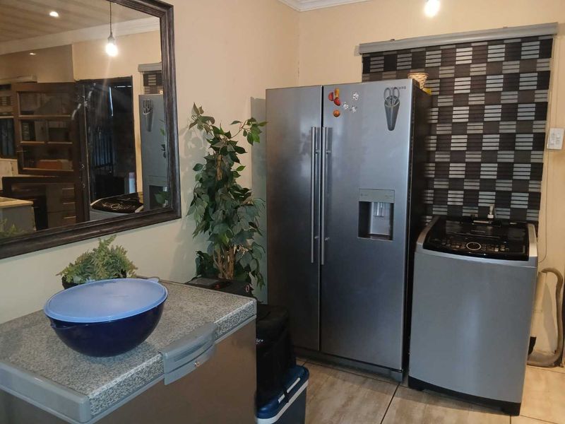 Endless Possibilities: Customize Your Dream Space! - Photo 6