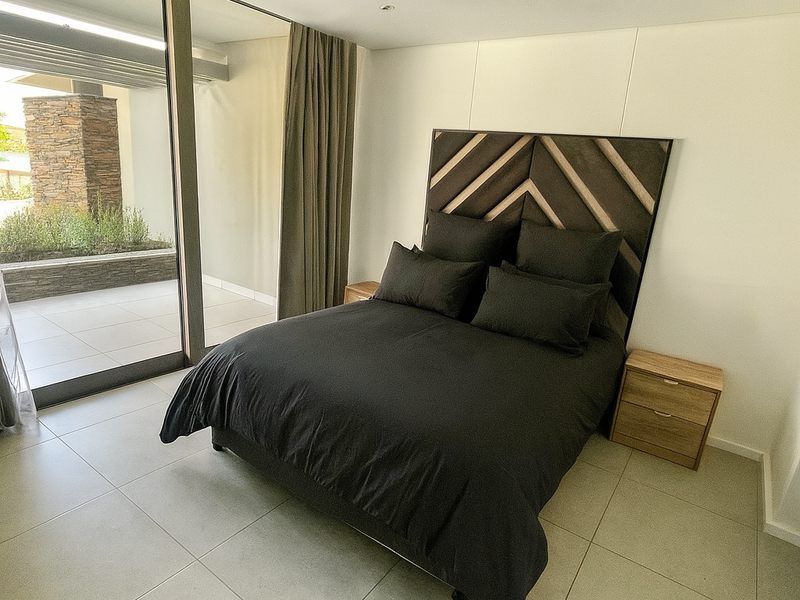 Hendra - Ground Floor Luxury – 3 Bed, 2.5 Bath Unit Priced to Go - Photo 8