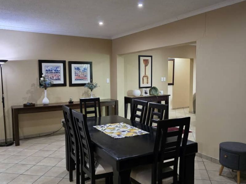 Stunning townhouse for Sale Windhoek Golf Estates - Photo 9