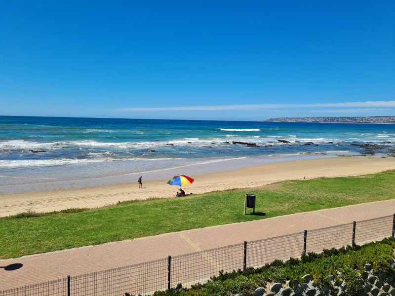Sun, see and sand  -       Perfect beachfront location - Photo 7