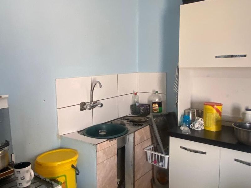 Big Erf house for sale - Photo 6