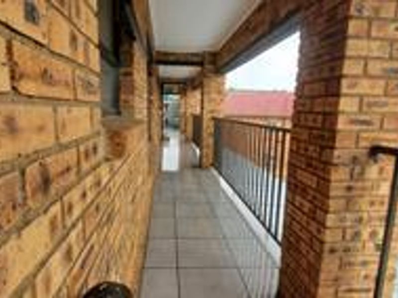 Ultimate Comfort and Convenience in Florida Heights! - Photo 5