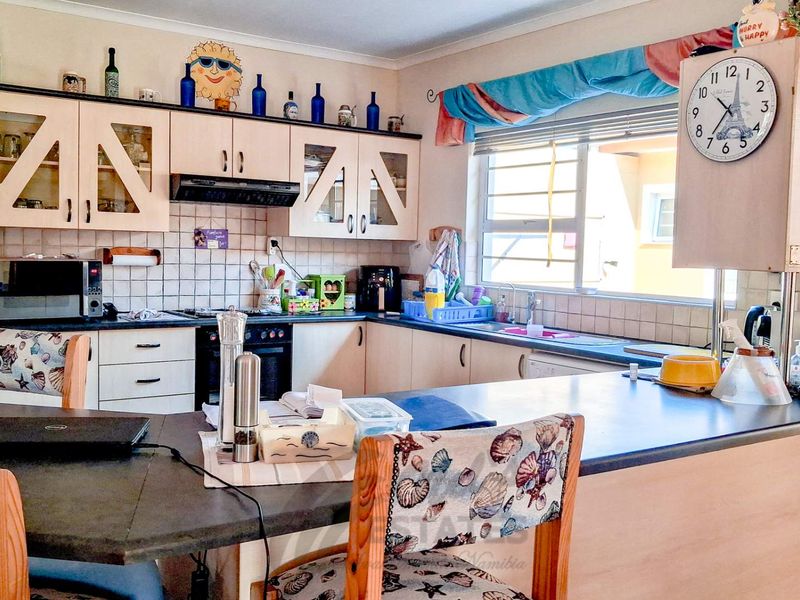 Home with Flatlet For Sale in Hage Heights, Swakopmund - Photo 7