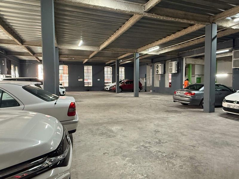 Prime 400m2 office to let in Keerom Street - Photo 5