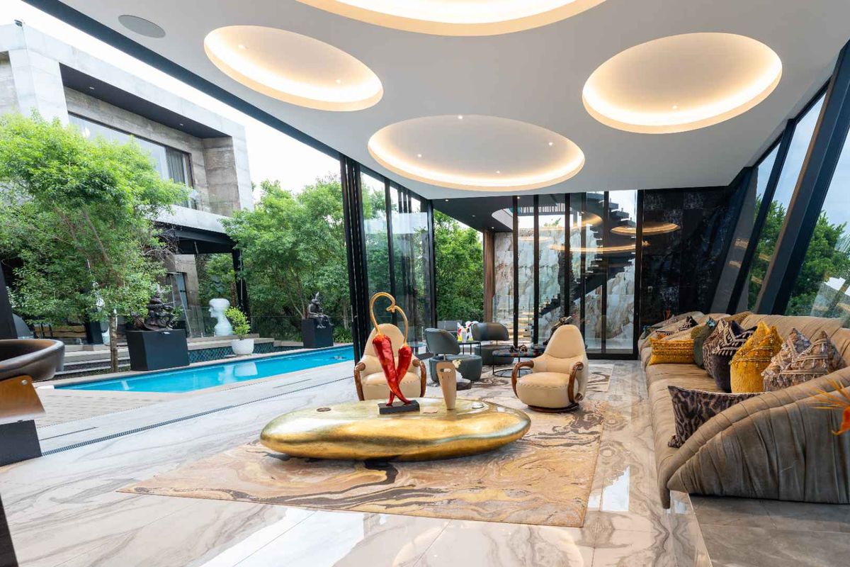 A Living Work of Art in Steyn City - Photo 4