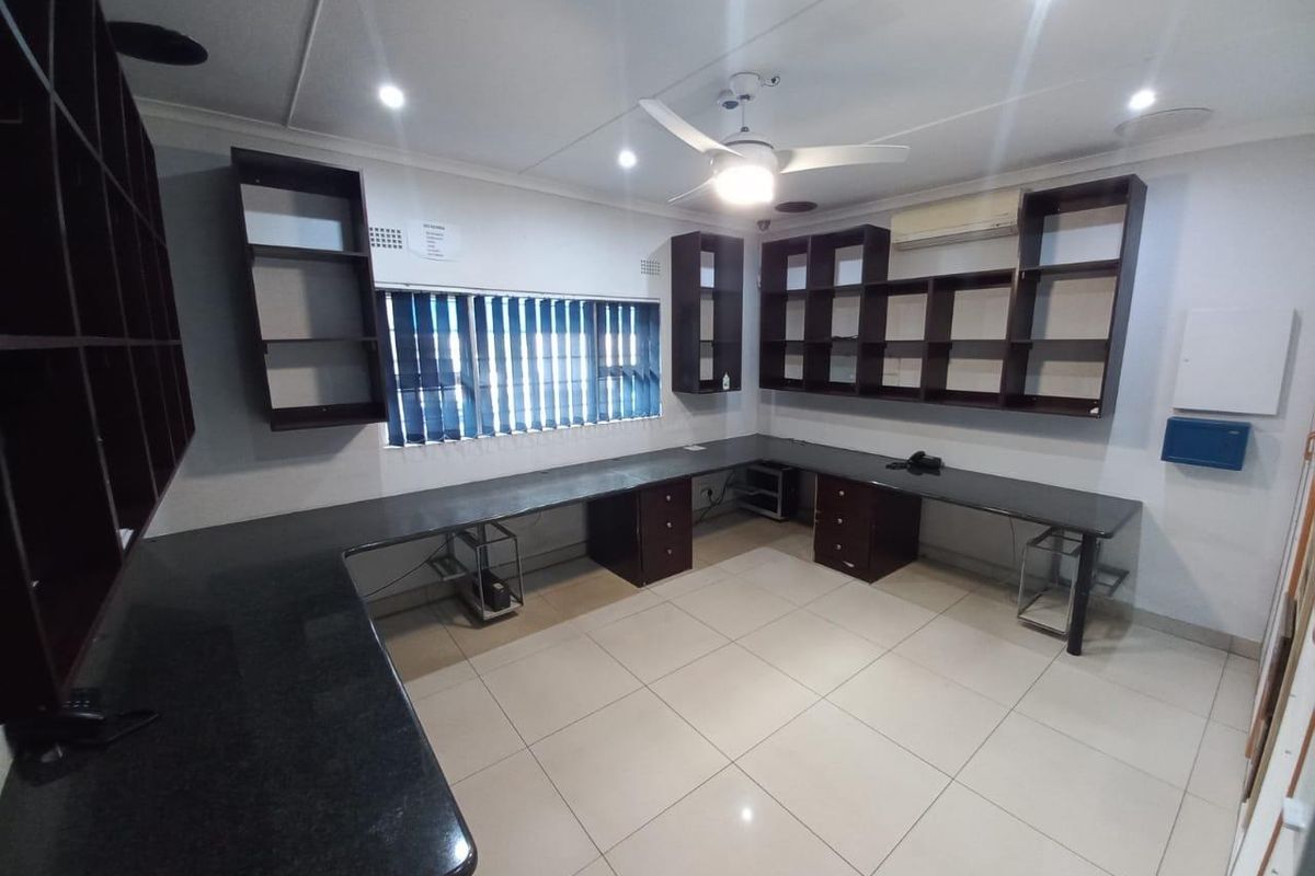 Charming Office Rental Opportunity - Photo 3