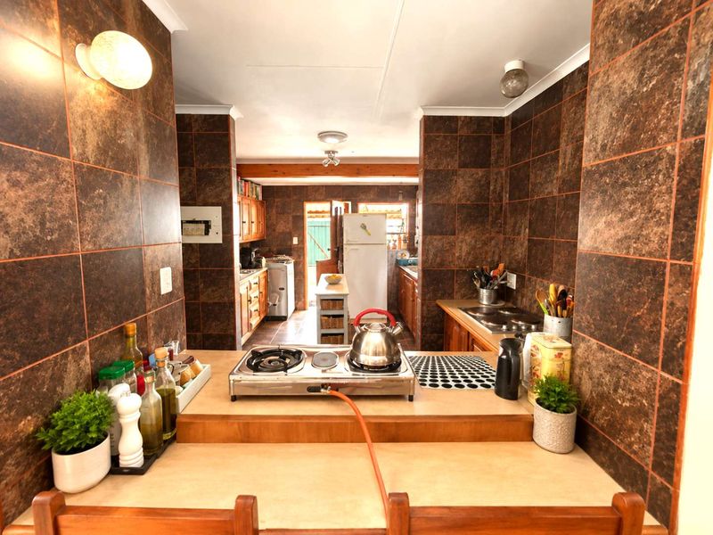 A Warm Welcome, A Private Garden & A Place to Call Home - Exclusive Mandate - Photo 6