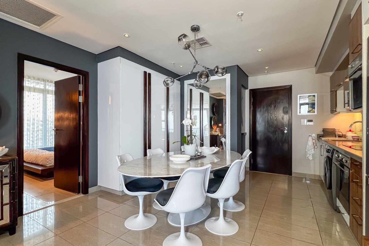 2 BEDROOM | 2 BATHROOM APARTMENT - Photo 3