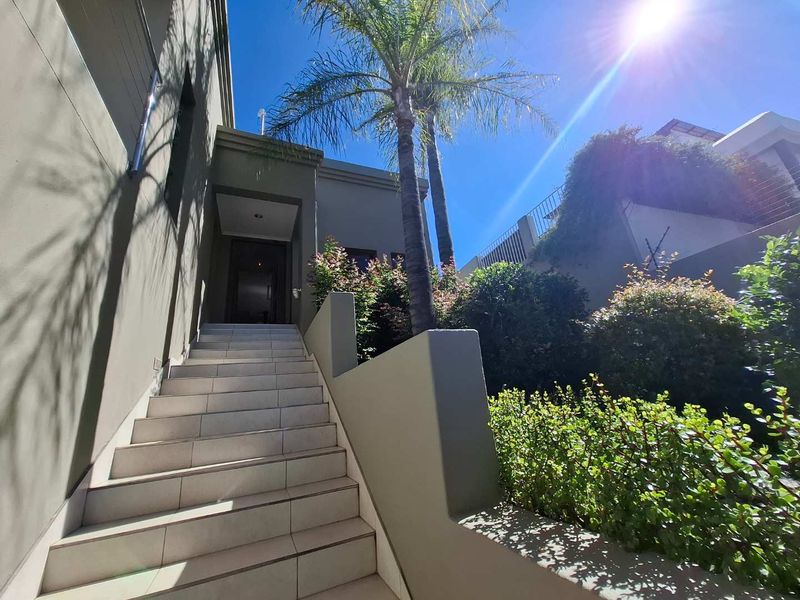 Luxury home in Auasblick - Photo 5