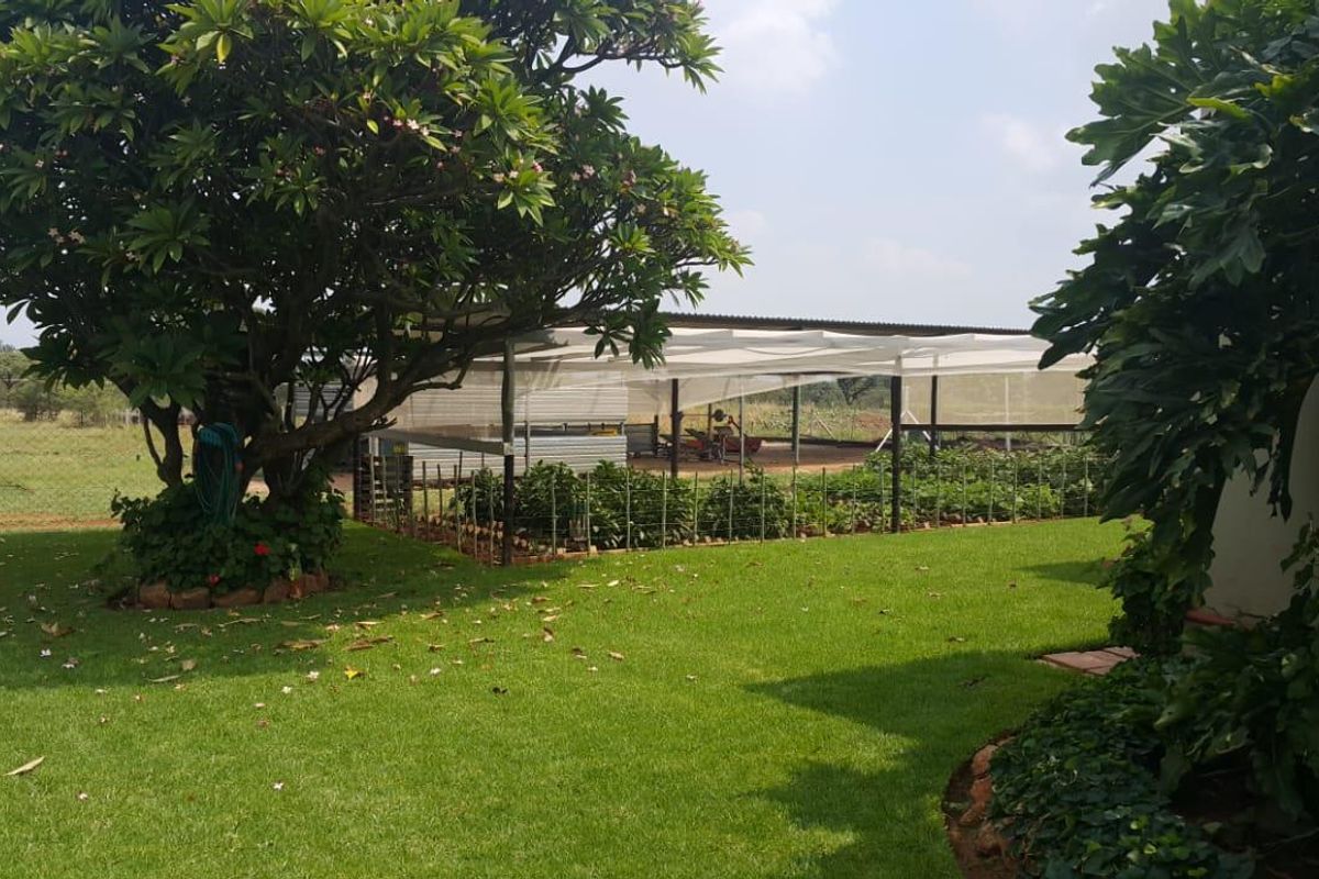 Unlock Your Prosperity: Where Passion Meets Profit on Rustenburg's Prestigious R104 Route! - Photo 4