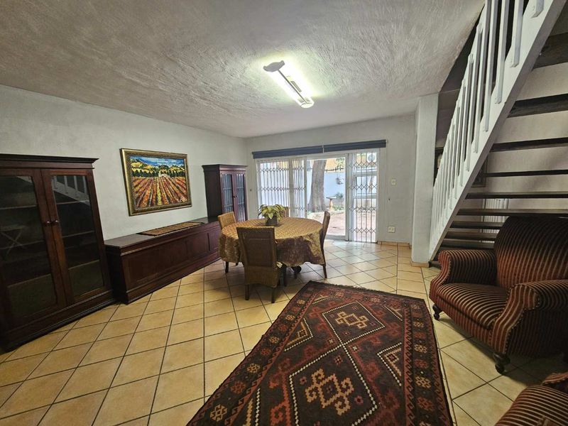 Furnished, modern, spacious 2-Bedroom Duplex Apartment in Villa La Mancha Complex in Brooklyn - Photo 4