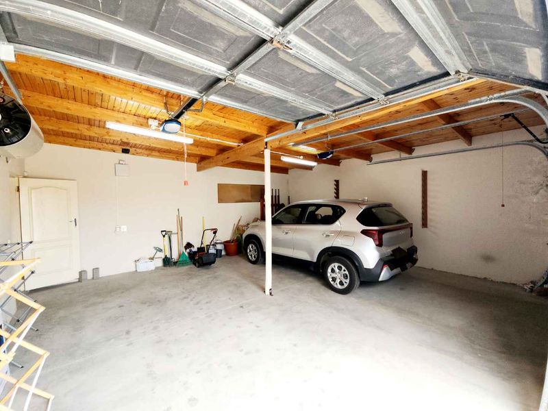 Nice 3 bedroom house in extension 6, Henties Bay. - Photo 4