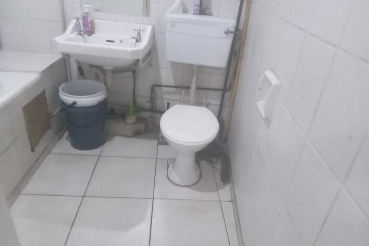 Versatile Investment Opportunity or Family Home Near Key Amenities - Photo 5