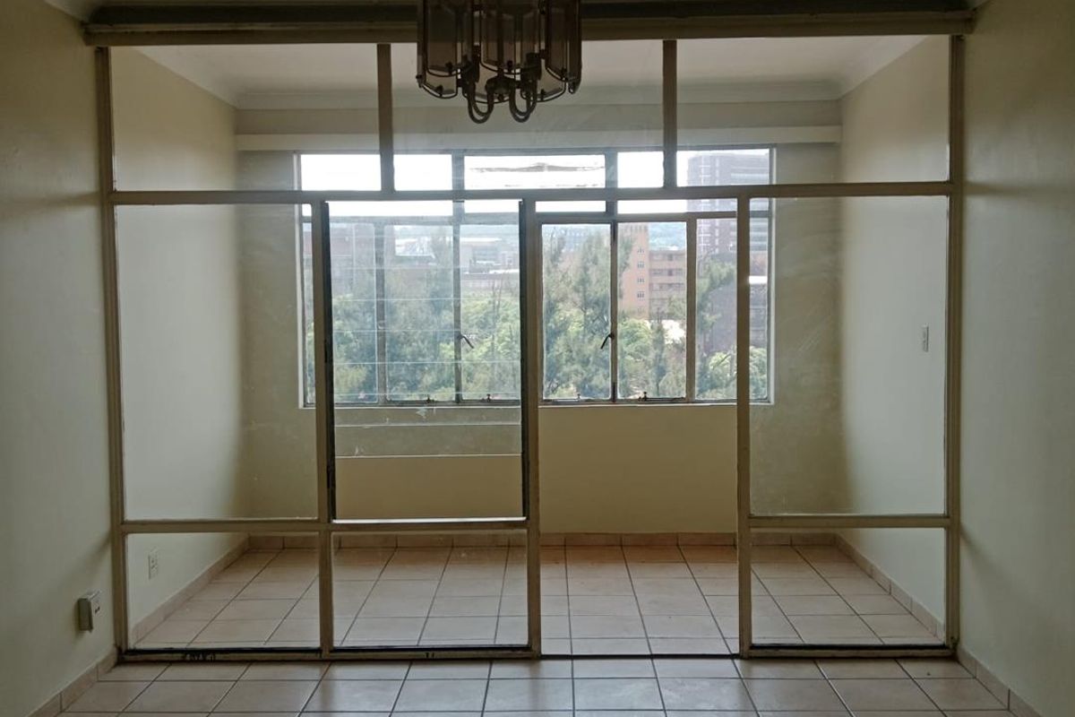 A BACHELOR FLAT TO RENT IN SUNNYSIDE - Photo 3