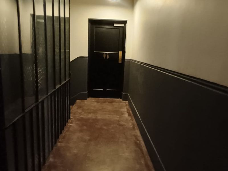 Prime location:  office to let - Photo 4