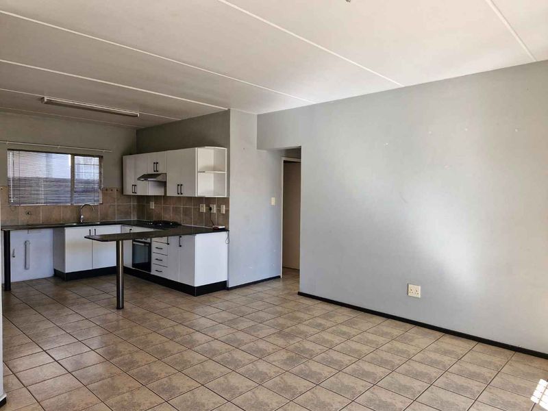 PERFECT PRICE, PERFECT LOCATION - Photo 9