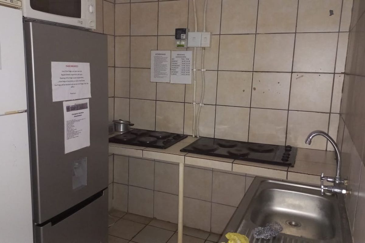 Student accomodation close to University of Free State - Photo 5