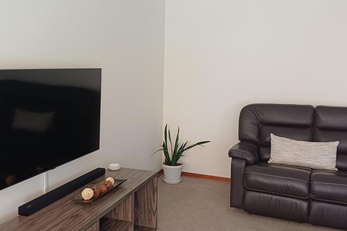 2  BED APARTMENT BENMORE GARDENS - Photo 4