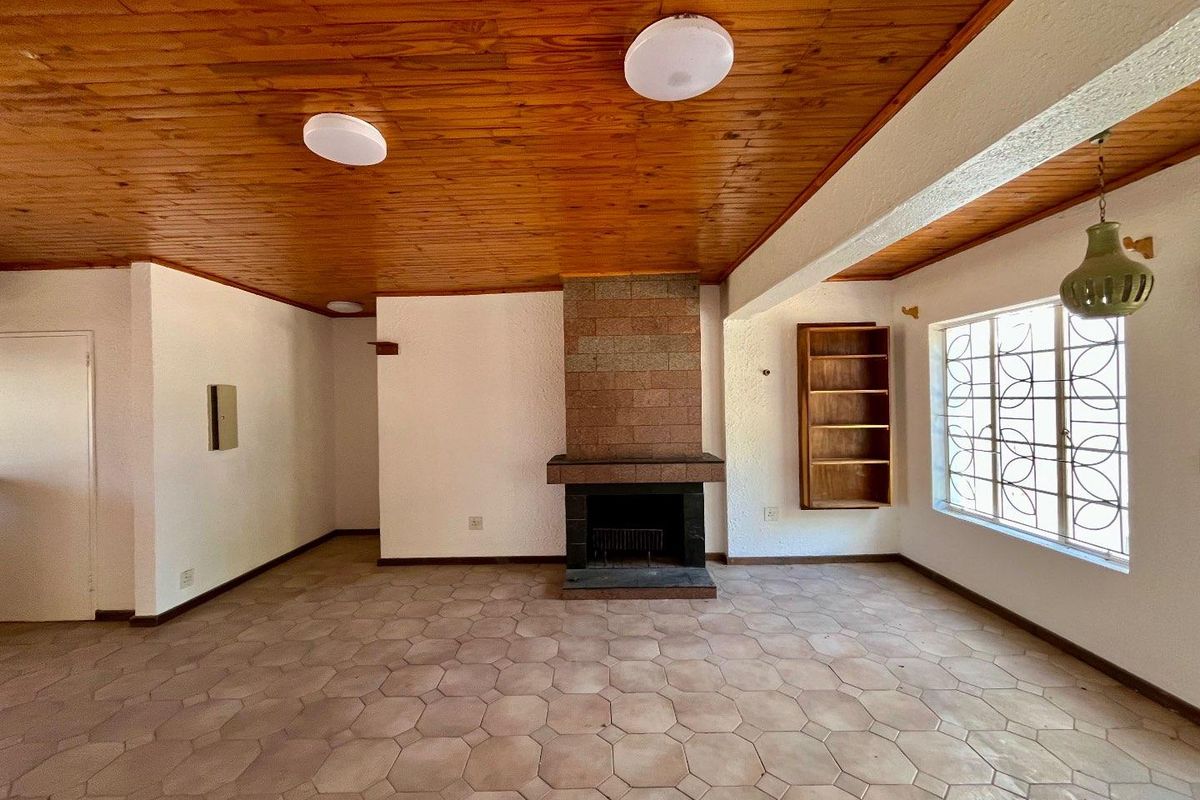 🏡 Spacious 3-Bedroom Family Home with Pool & Lapa – Okahandja Extension 4 - Photo 5