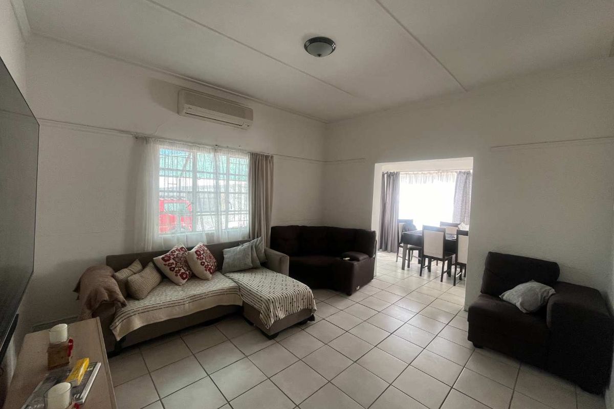 Excellent Investment Opportunity in a Sought-After Area – House Plus Flat - Photo 3