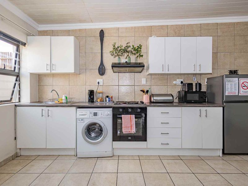 La Bella Vida Self Catering Apartments - Photo 3