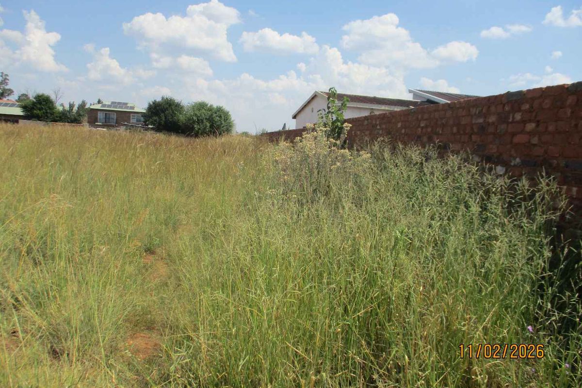 Enjoy the tranquility of Henley - Photo 3