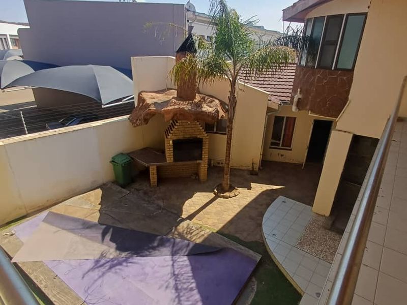 Cimbebasia - 5 Bedroom house for sale. - Photo 7