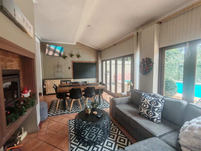 EXCLUSIVE MANDATE - AVAILABLE 1ST MAY 2026-  LOVELY SPACIOUS FAMILY HOME IN SECURITY - Photo 7