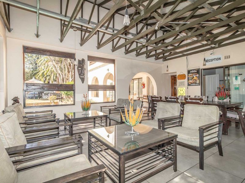 Versatile Investment Property with Development Potential in a Prime Location - Photo 8